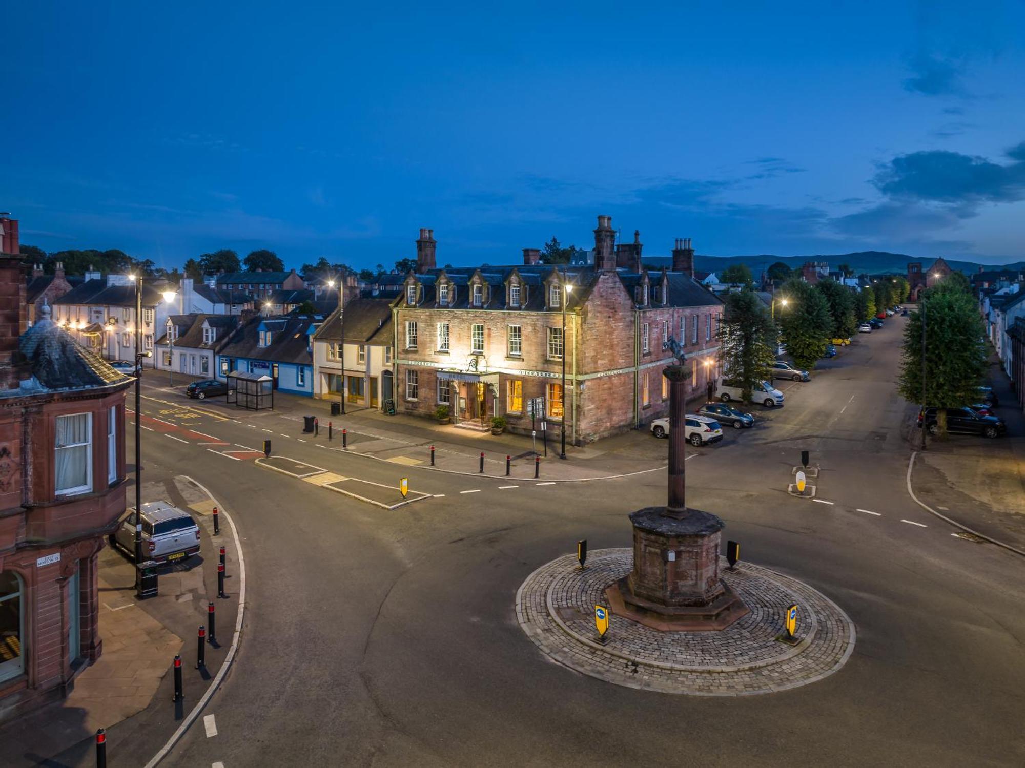 Buccleuch And Queensberry Arms Hotel Thornhill  Exteriör bild